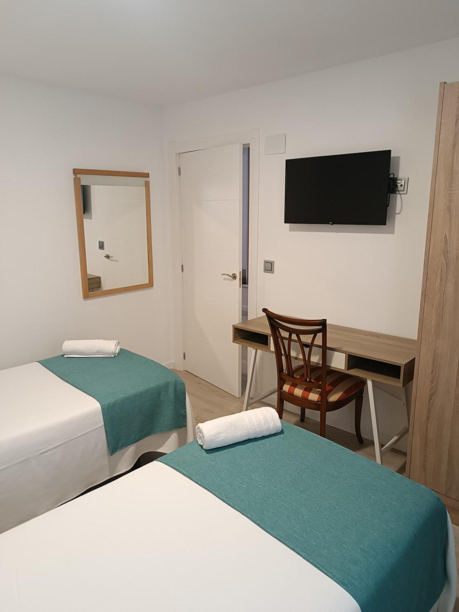 Apartamentos Turisticos Avila Puerta De San Isidro 1-4 Zewnętrze zdjęcie